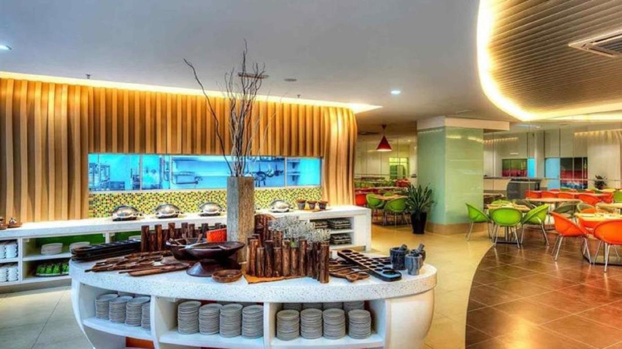 Ibis Styles Fraser Business Park Hotel