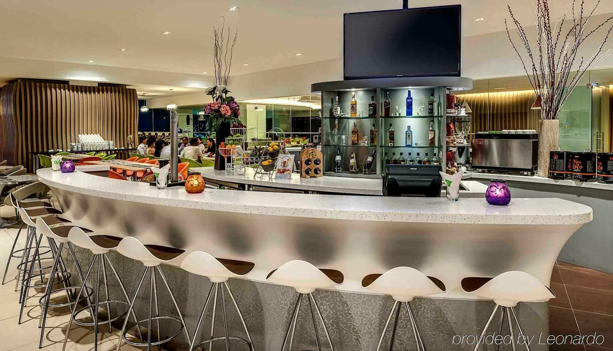 Ibis Styles Fraser Business Park