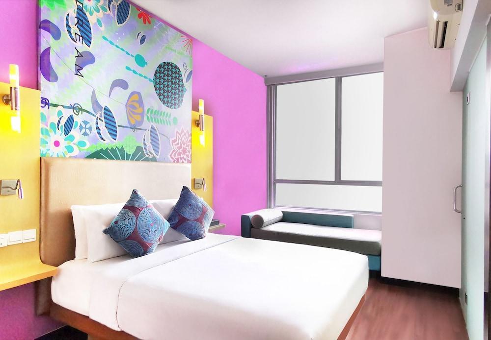 Ibis Styles Fraser Business Park