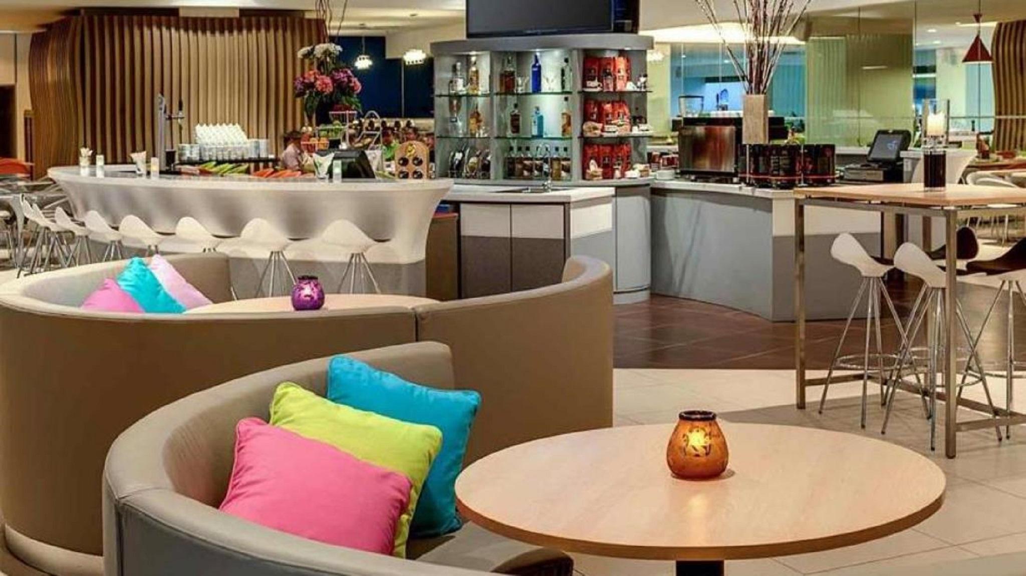 Ibis Styles Fraser Business Park Hotel