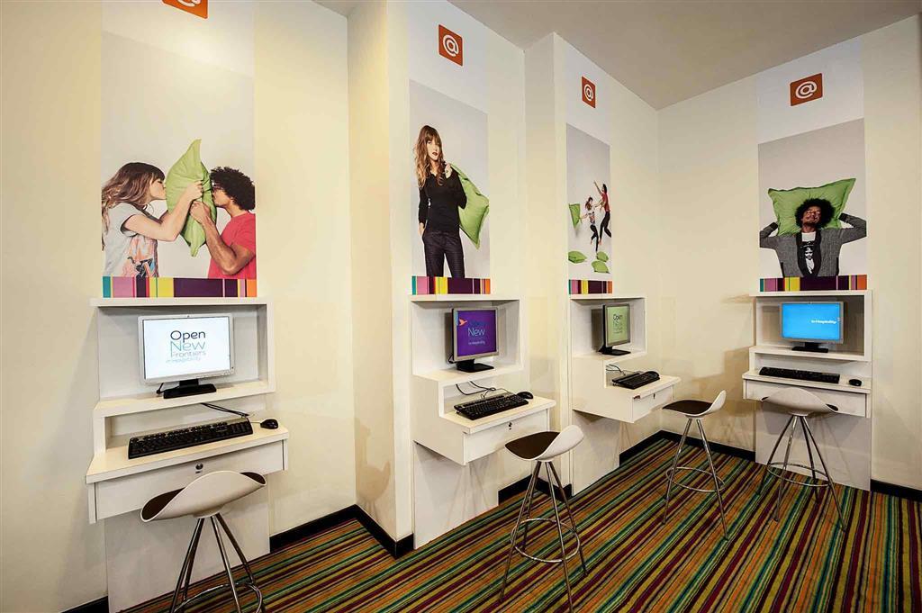 Hotel Ibis Styles Fraser Business Park Kuala Lumpur