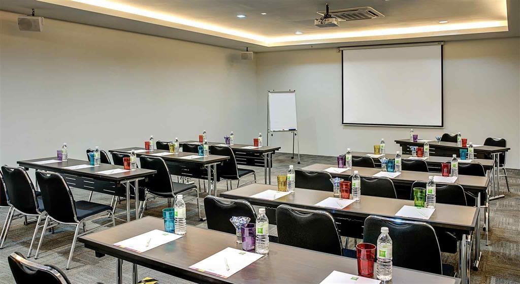 Ibis Styles Fraser Business Park Hotel Kuala Lumpur