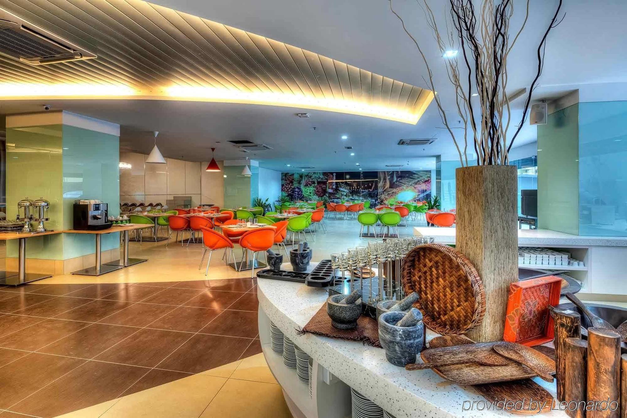 Ibis Styles Fraser Business Park