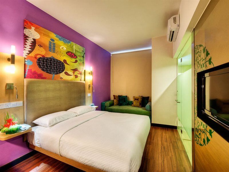 Ibis Styles Fraser Business Park Hotel