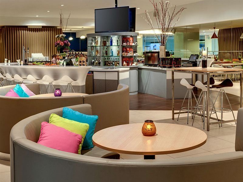 Ibis Styles Fraser Business Park